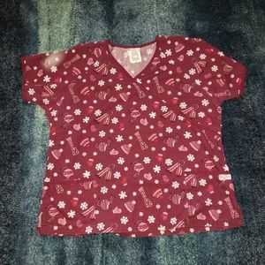 Christmas print scrub top